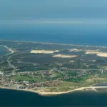 Sylt mit Hund: Der ultimative Guide für einen hundefreundlichen Urlaub 1 Sylt mit Hund aus der Luft